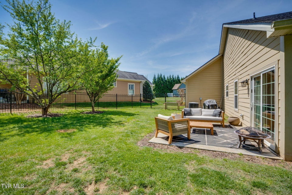 Photo #27: 29 Dunham Circle