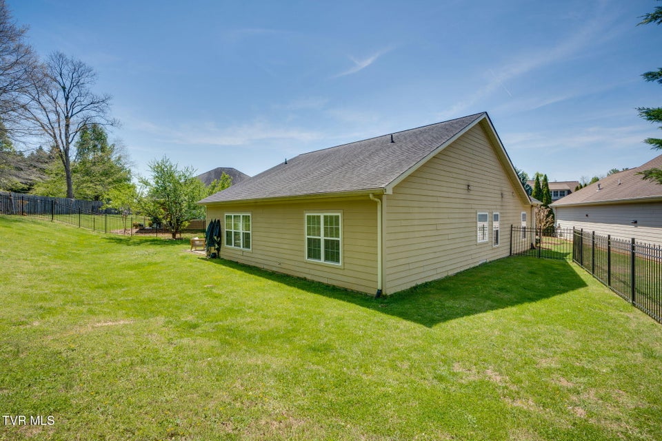 Photo #30: 29 Dunham Circle