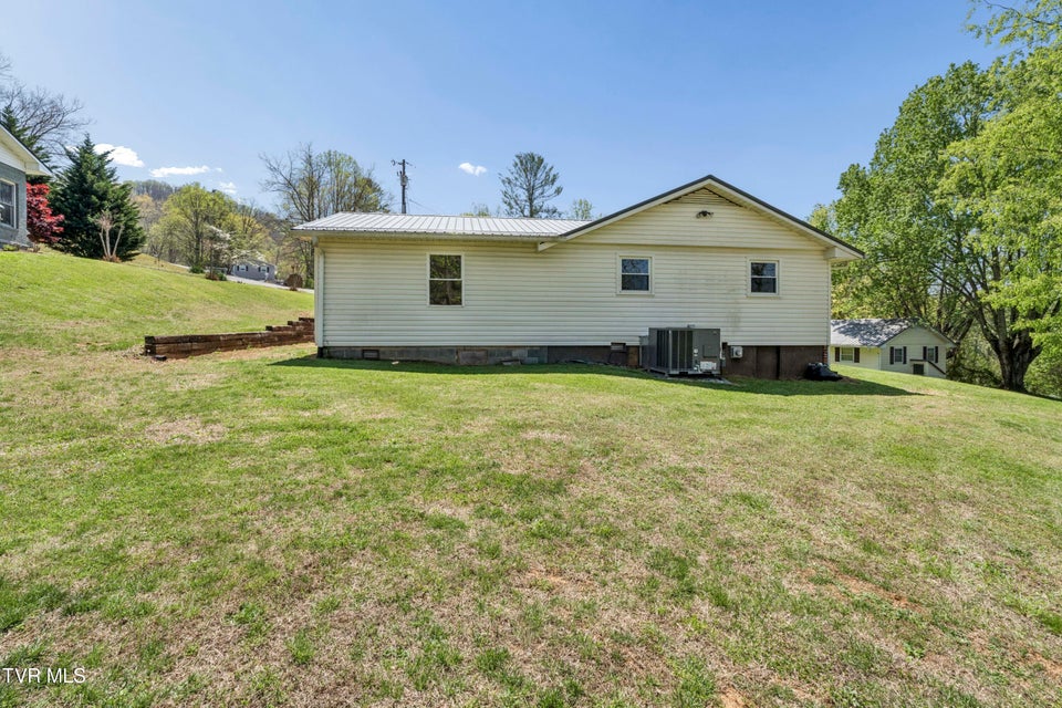 Photo #46: 106 Hasty Boulevard