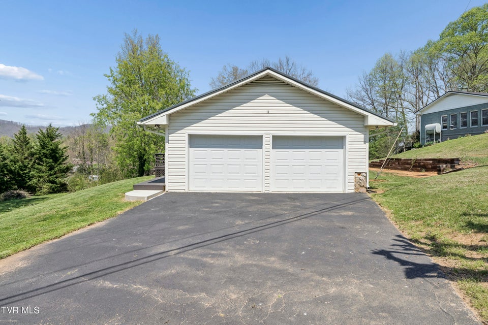 Photo #39: 106 Hasty Boulevard