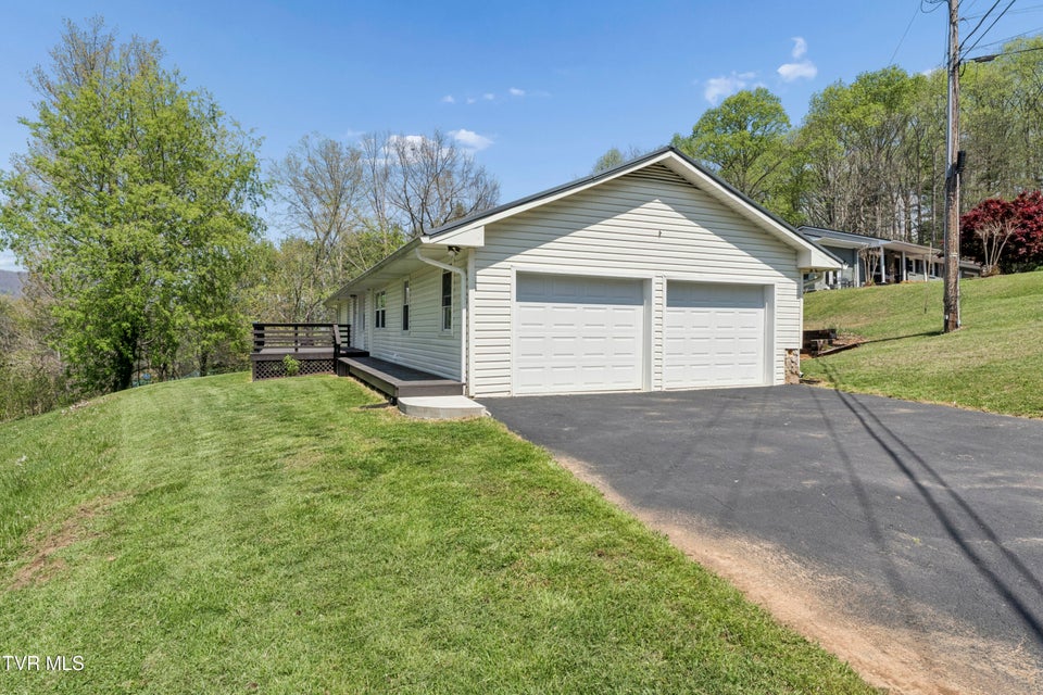 Photo #38: 106 Hasty Boulevard