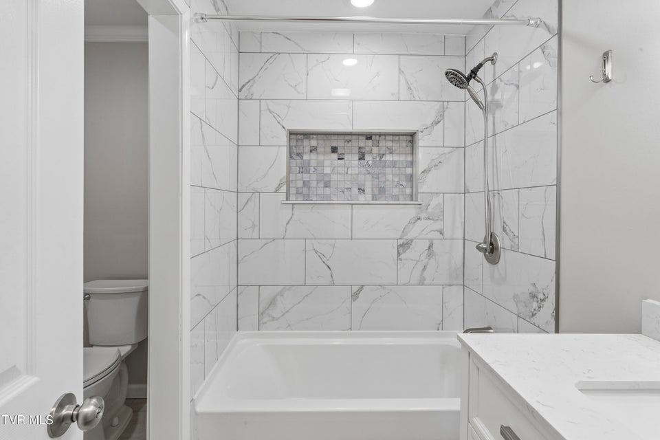 Photo #18: 106 Hasty Boulevard