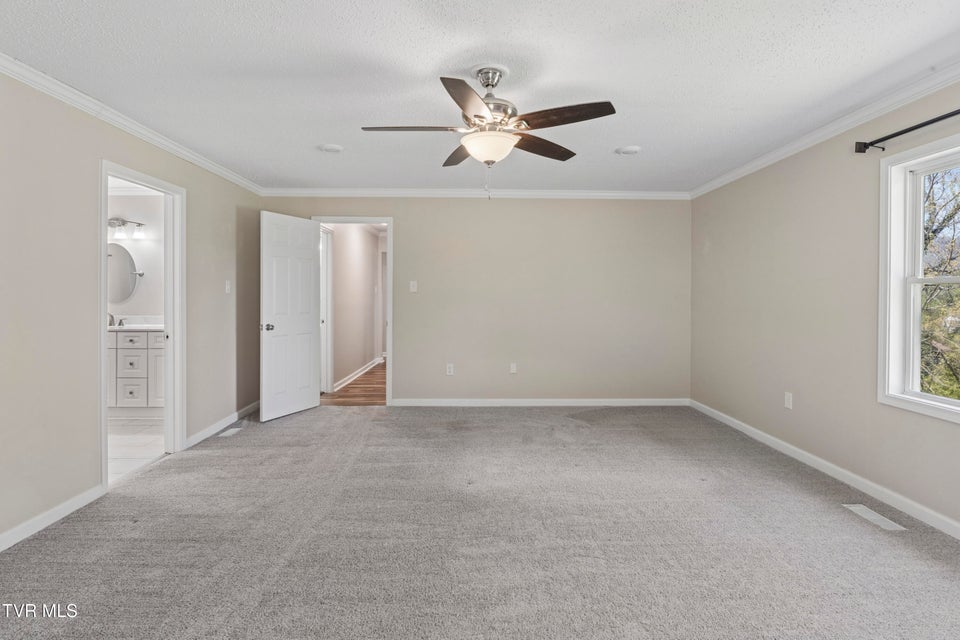 Photo #29: 106 Hasty Boulevard