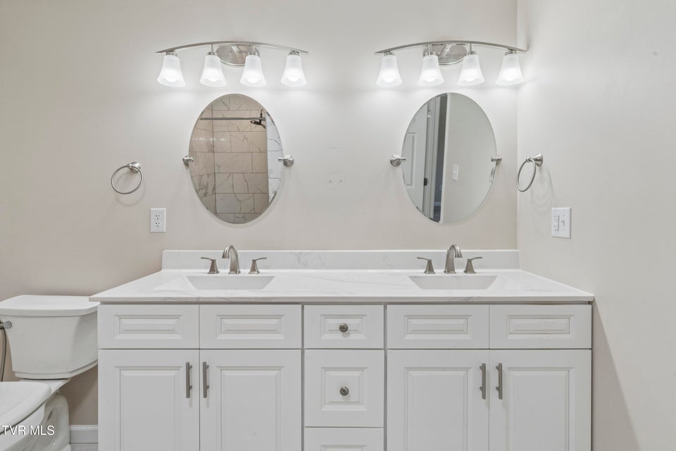 Photo #33: 106 Hasty Boulevard