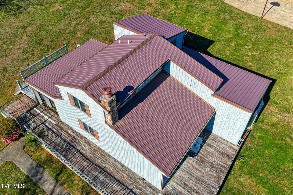 Photo #4: 605 Redwood Drive