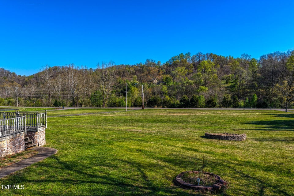 Photo #12: 605 Redwood Drive