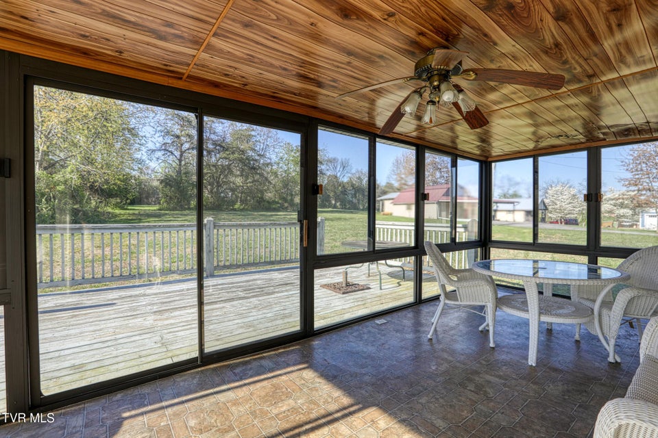 Photo #29: 605 Redwood Drive