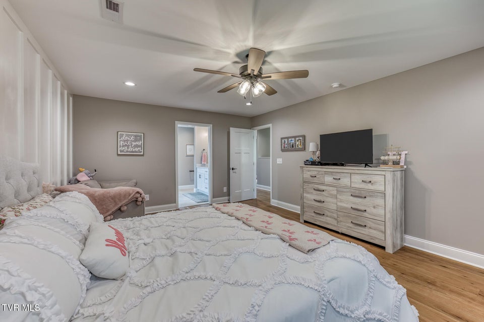 Photo #35: 179 Tanners Cove