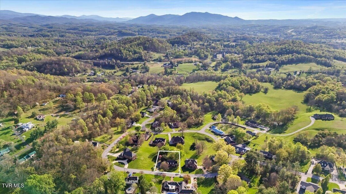 Photo #5: 1857 Greenbriar Circle