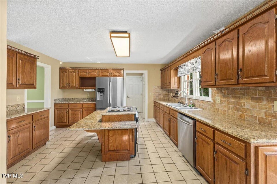 Photo #14: 1857 Greenbriar Circle