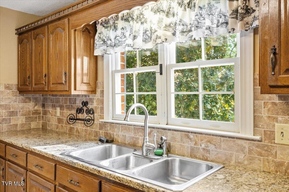 Photo #16: 1857 Greenbriar Circle