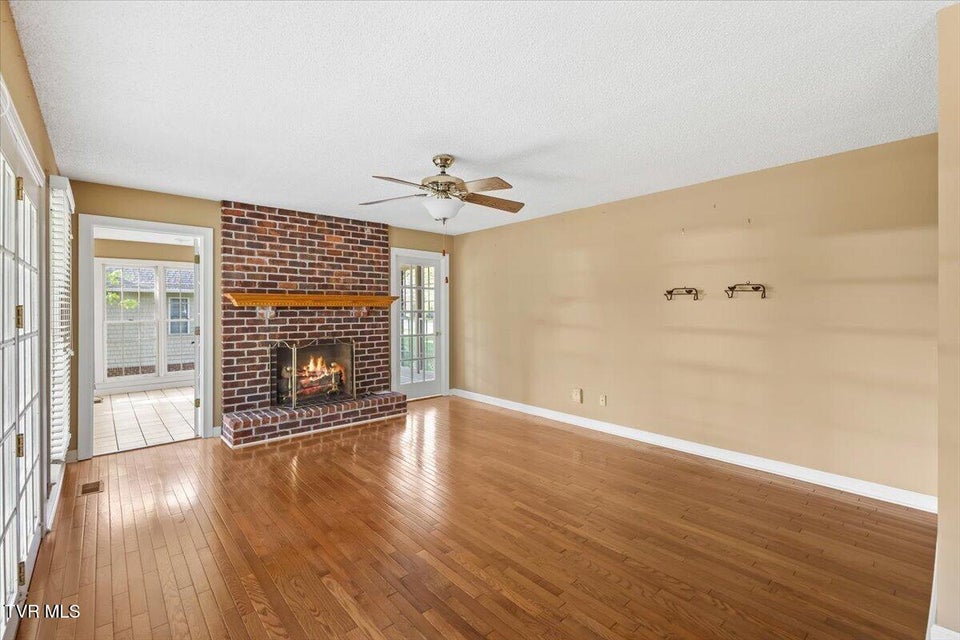 Photo #23: 1857 Greenbriar Circle