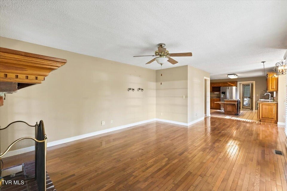 Photo #29: 1857 Greenbriar Circle