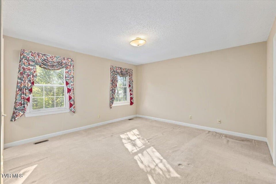 Photo #37: 1857 Greenbriar Circle