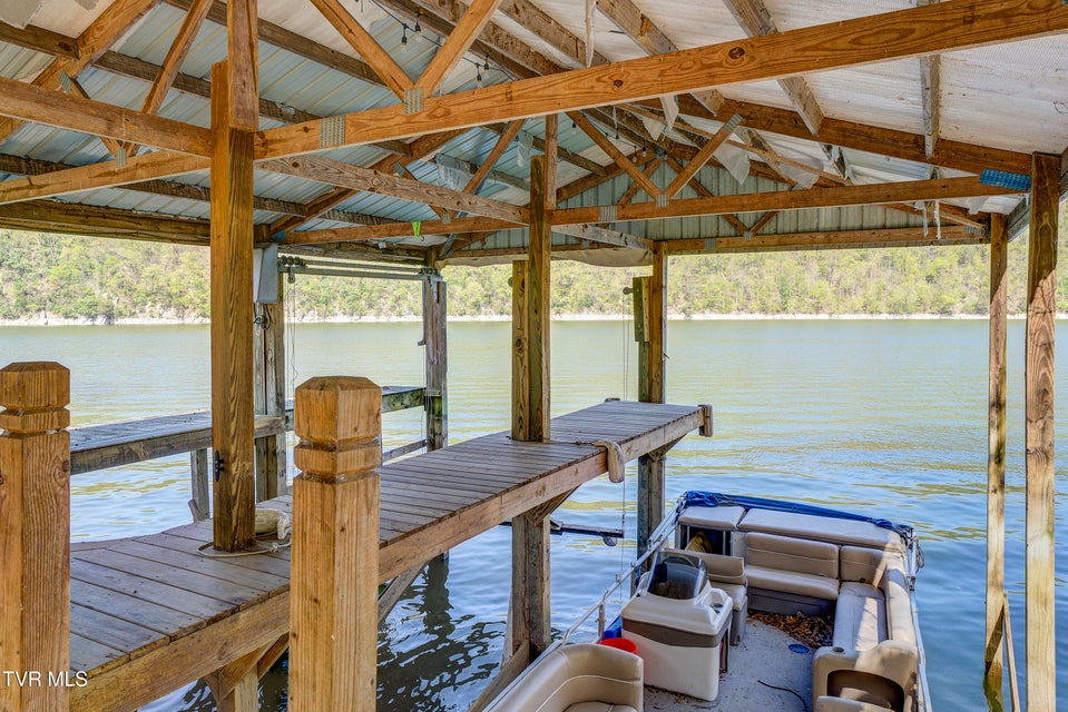 Photo #10: 760 Lake Point Drive