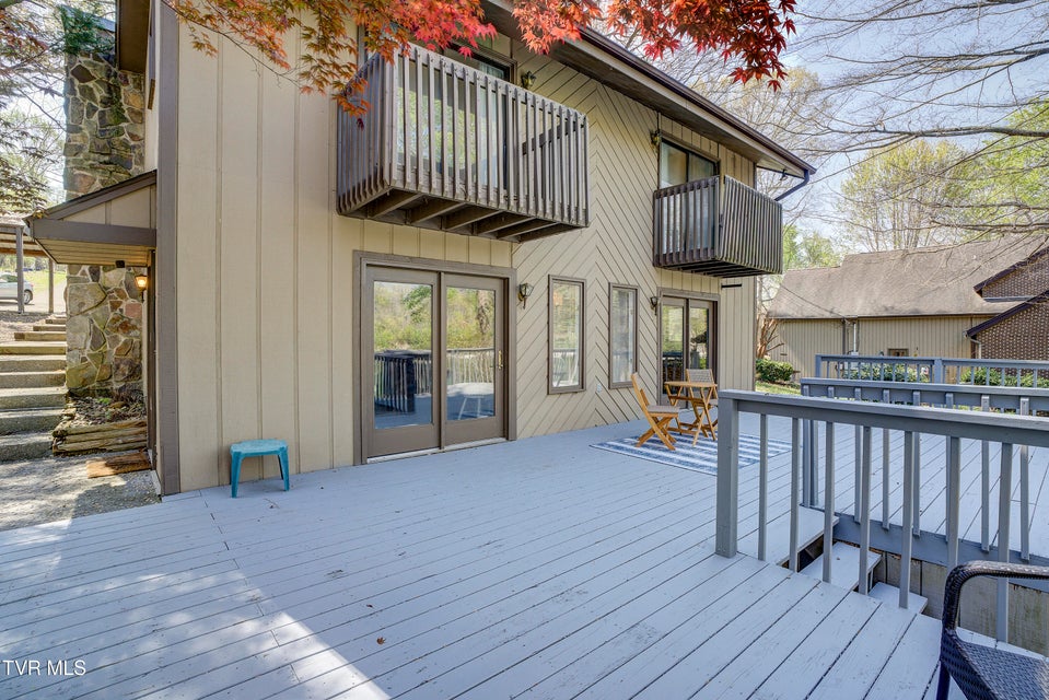 Photo #5: 760 Lake Point Drive