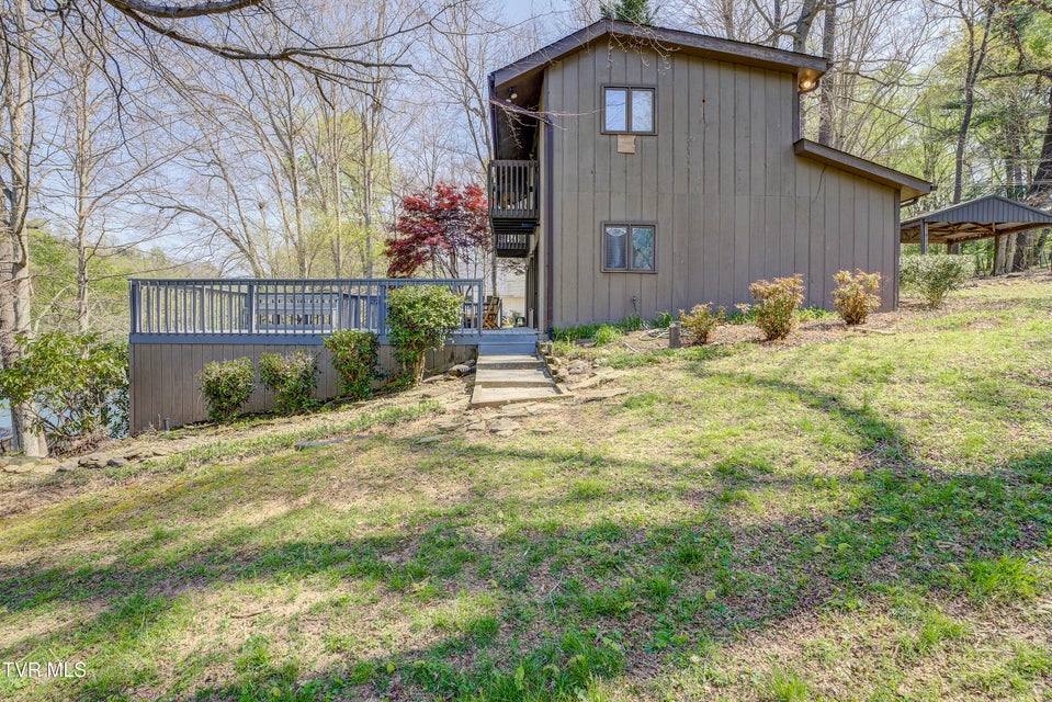 Photo #12: 760 Lake Point Drive