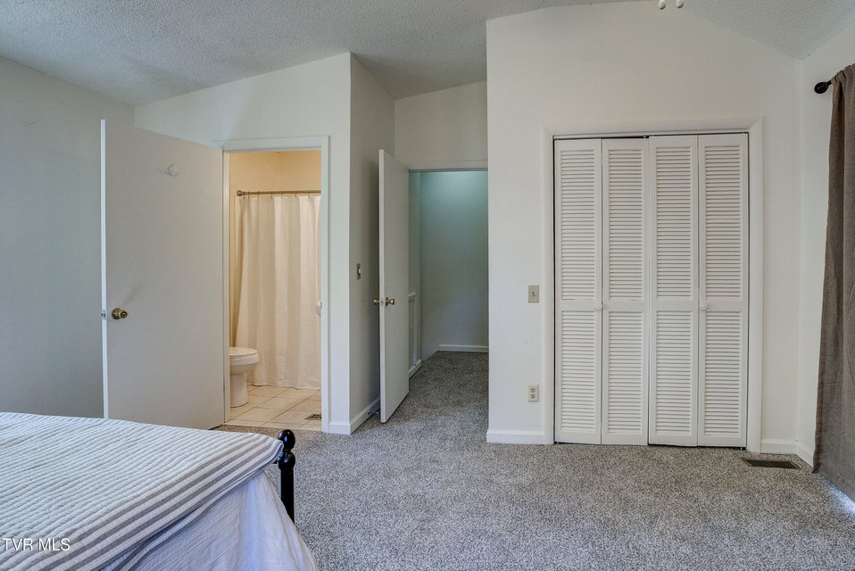 Photo #30: 760 Lake Point Drive