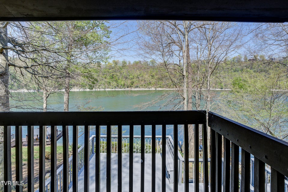 Photo #4: 760 Lake Point Drive