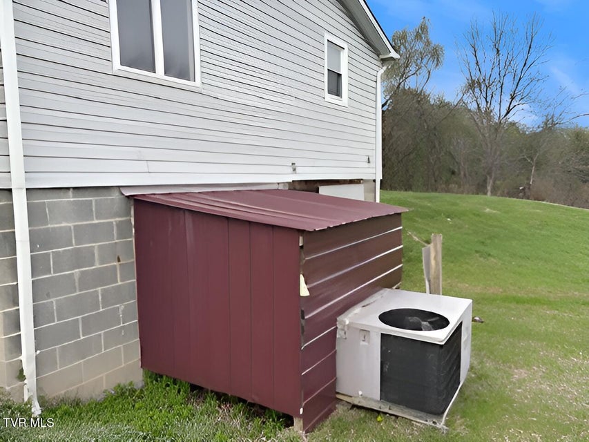 Photo #4: 476 Morelock Street