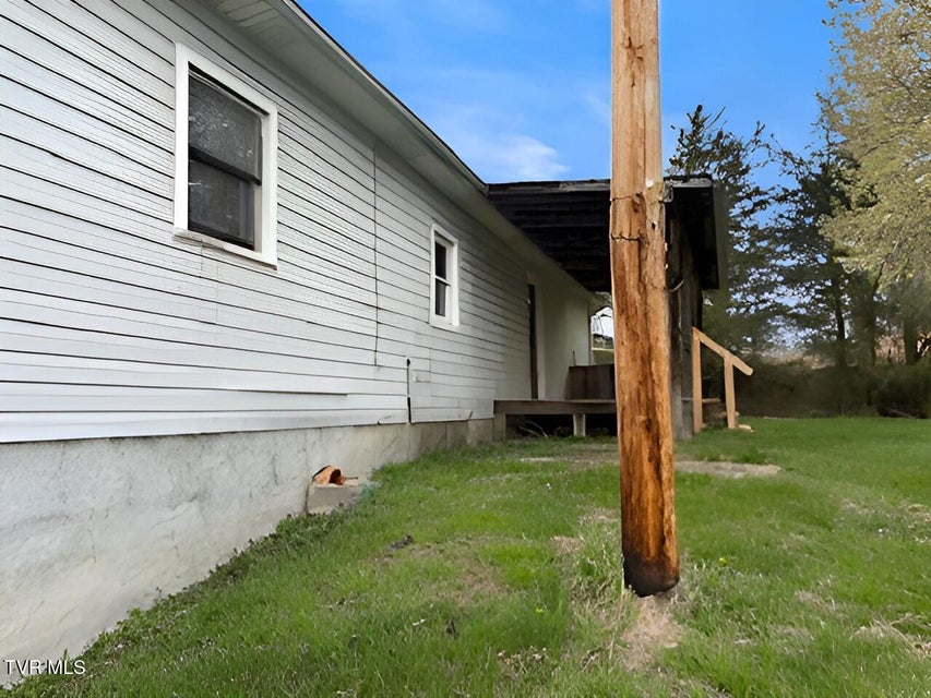 Photo #5: 476 Morelock Street