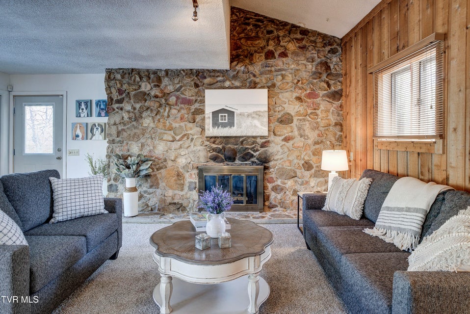 Photo #48: 760 Lake Point Drive