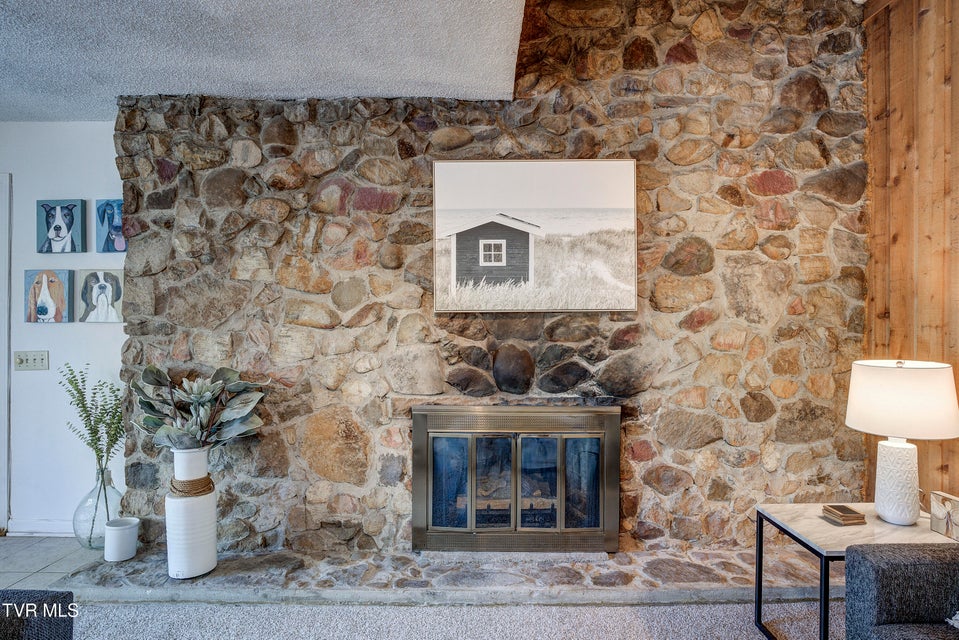 Photo #49: 760 Lake Point Drive