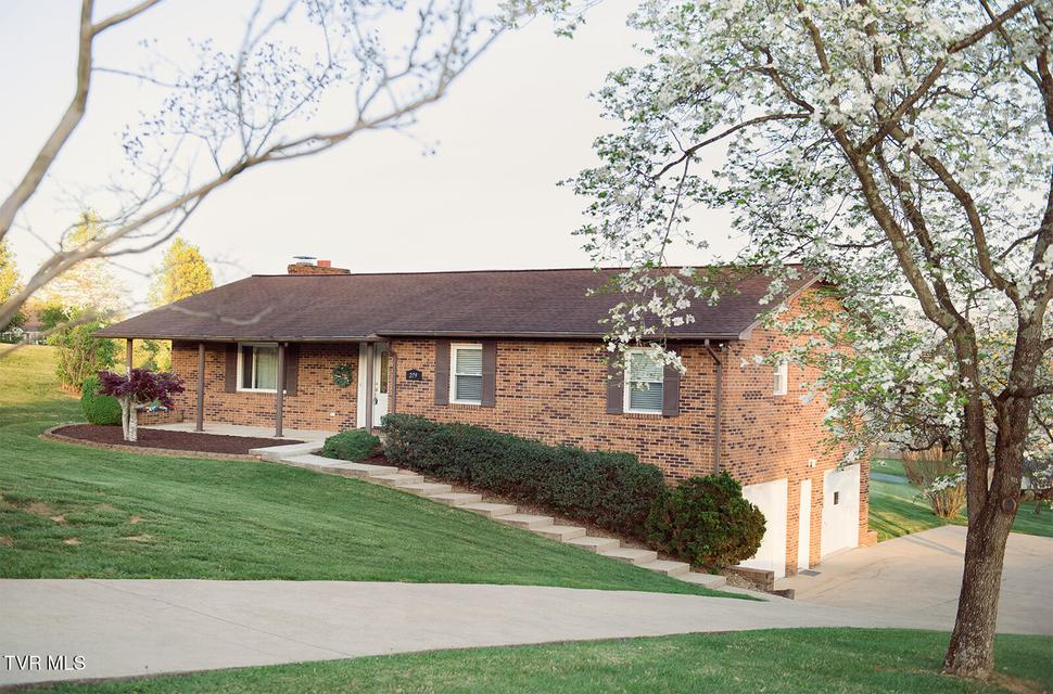 Photo #4: 279 Scenic Drive