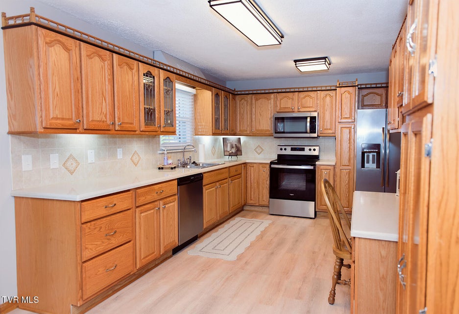 Photo #16: 279 Scenic Drive