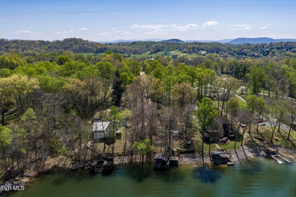 Photo #53: 760 Lake Point Drive