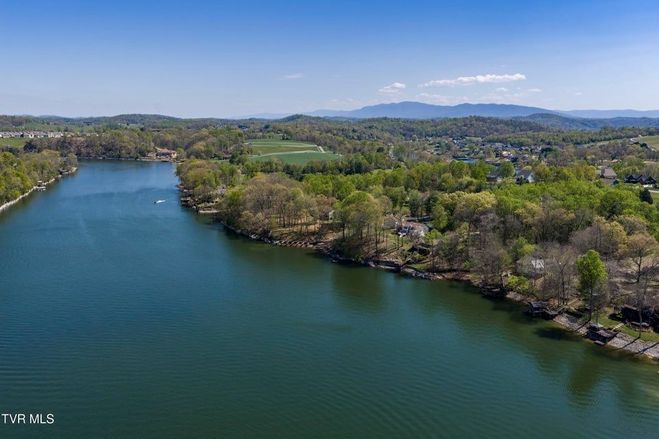 Photo #54: 760 Lake Point Drive