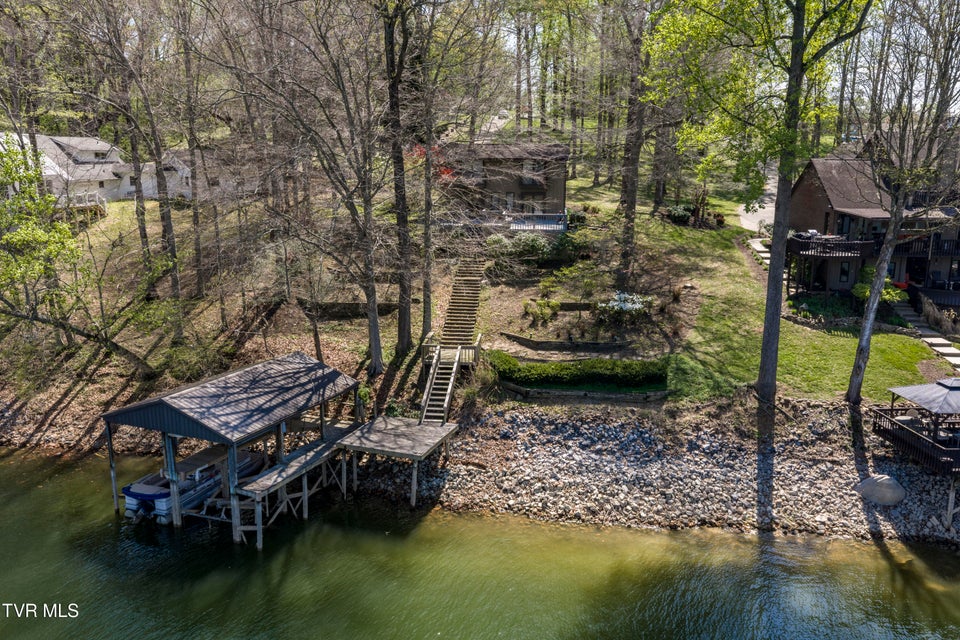 Photo #56: 760 Lake Point Drive