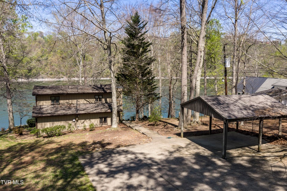 Photo #57: 760 Lake Point Drive