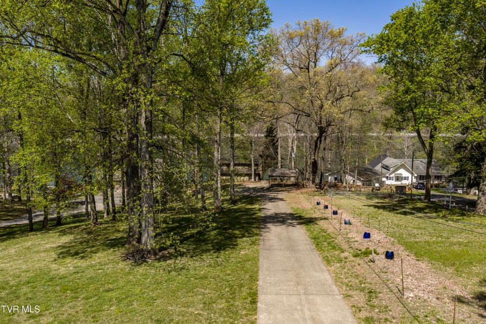 Photo #61: 760 Lake Point Drive