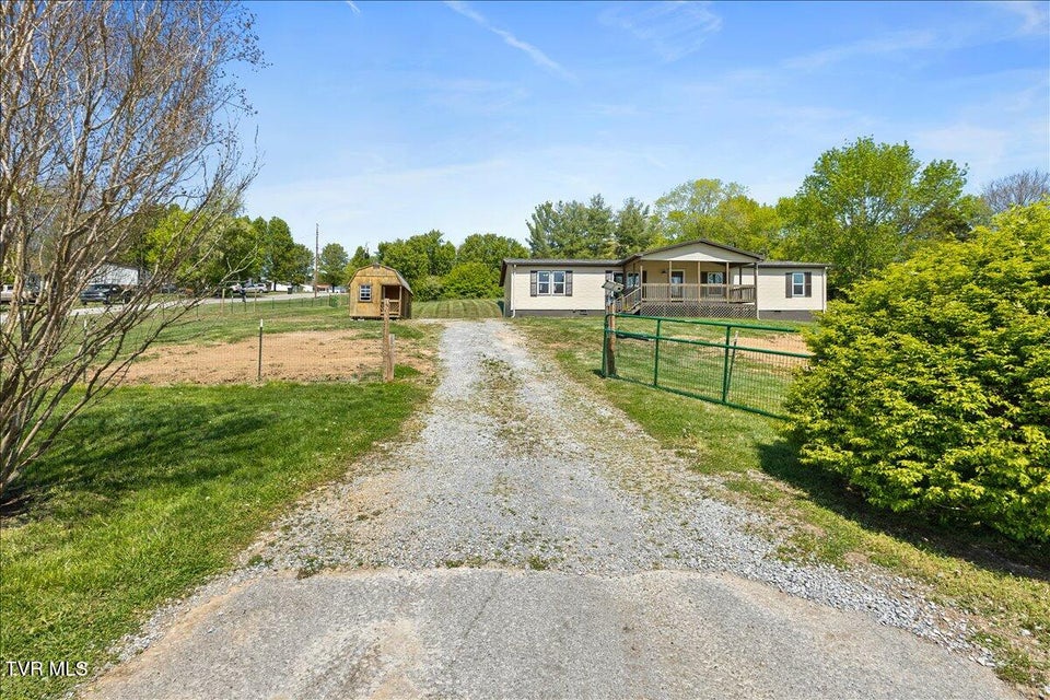 Photo #3: 151 Chalk Level Road