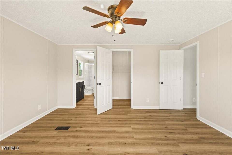 Photo #25: 151 Chalk Level Road