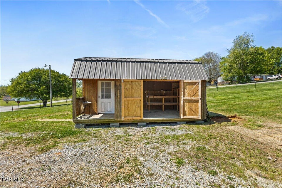 Photo #39: 151 Chalk Level Road