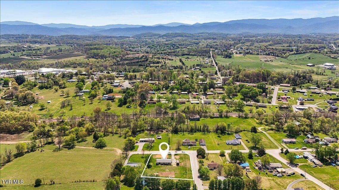 Photo #51: 151 Chalk Level Road