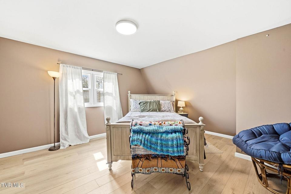 Photo #23: 435 Oak Grove Road