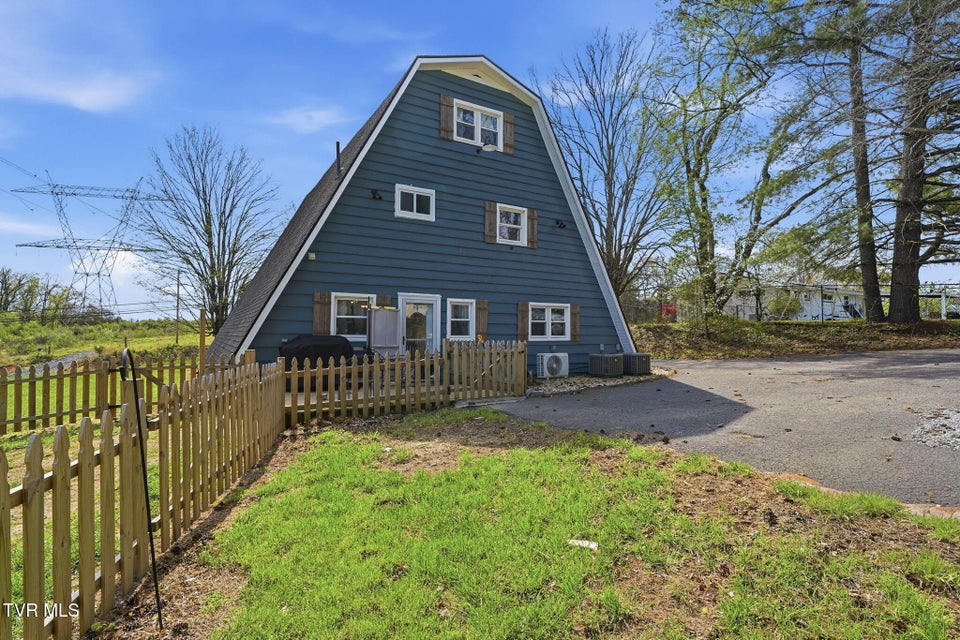 Photo #31: 435 Oak Grove Road