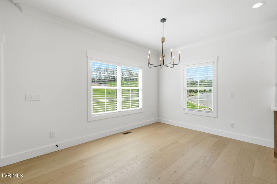 Photo #16: 115 Station Way