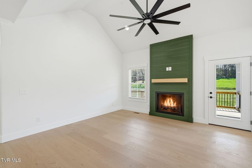 Photo #19: 115 Station Way