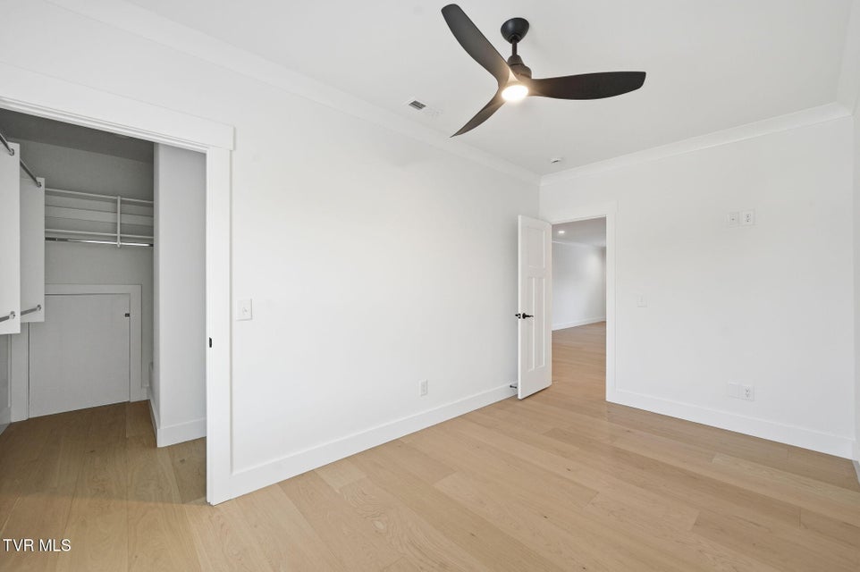 Photo #32: 115 Station Way