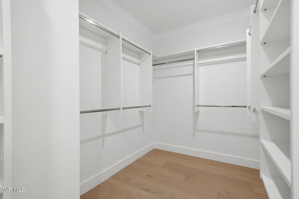 Photo #36: 115 Station Way