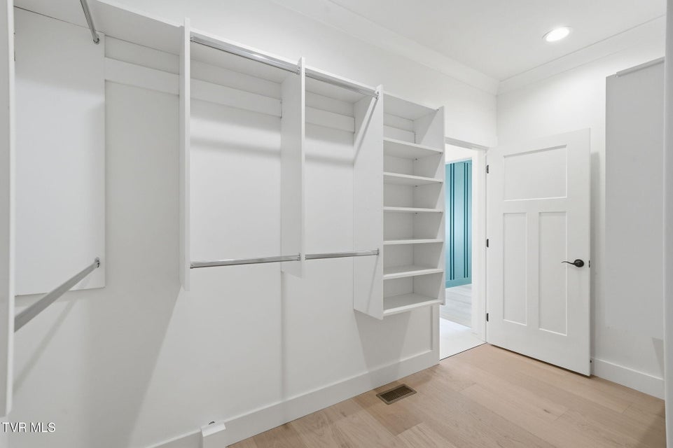 Photo #37: 115 Station Way