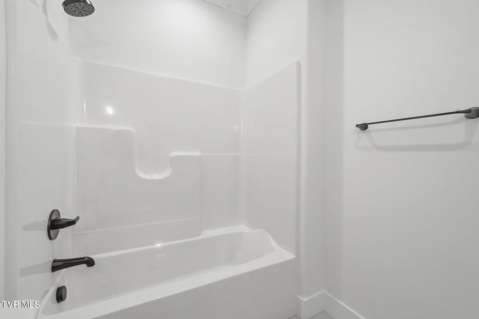 Photo #40: 115 Station Way