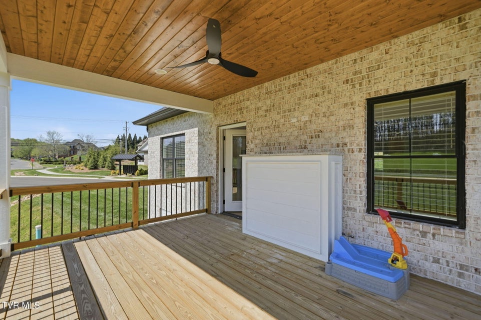 Photo #48: 115 Station Way