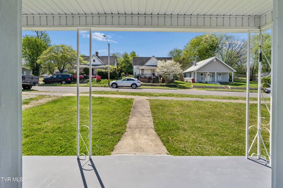 Photo #3: 424 Hamilton Street