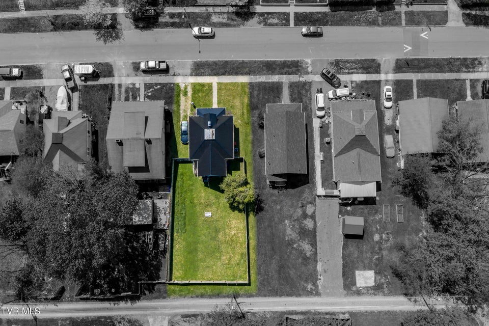 Photo #41: 424 Hamilton Street