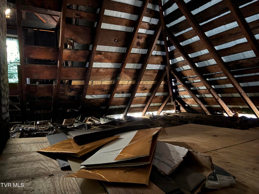 Photo #36: 424 Hamilton Street